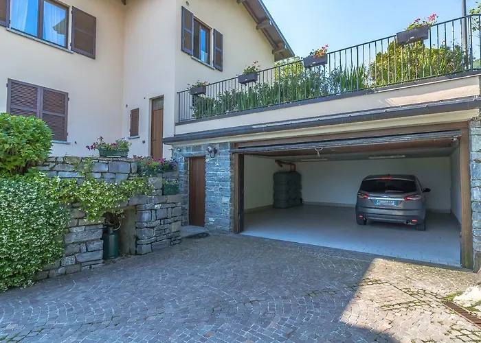 La Perla, Villa *