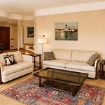 La Perla, Villa Bellagio