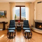 La Perla,
