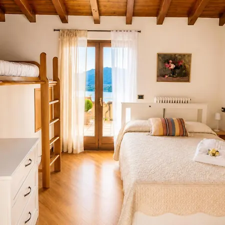 Villa La Perla, *