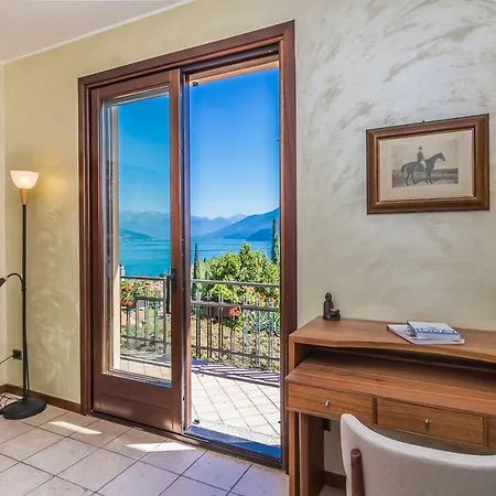 Villa La Perla, *